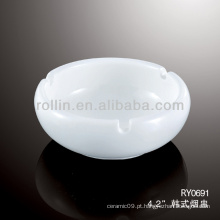 Forno de porcelana branco durável e durável cinzeiro redondo seguro